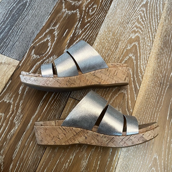 Kork-Ease | Menzie Banded Slide Wedge Sandals | Soft Gold | 9 - Picture 11 of 14
